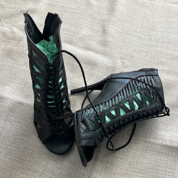 Anne Michelle 7 Black heels - Picture 2 of 4